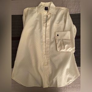 Mens French cuff dress shirt 15 1/2 neck size 34/35. Never worn.